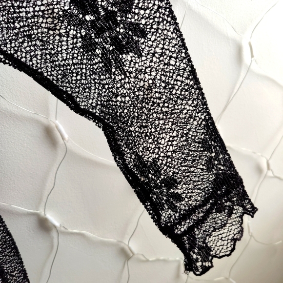 Lace LS Shirt / Pullover / Black / See-Through / Size Medium - Picture 3 of 7
